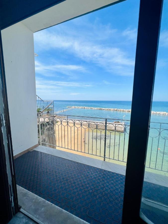 Casa Vacanze Porto Delle Gatte 圣塔·马里亚·迪·卡斯特 外观 照片